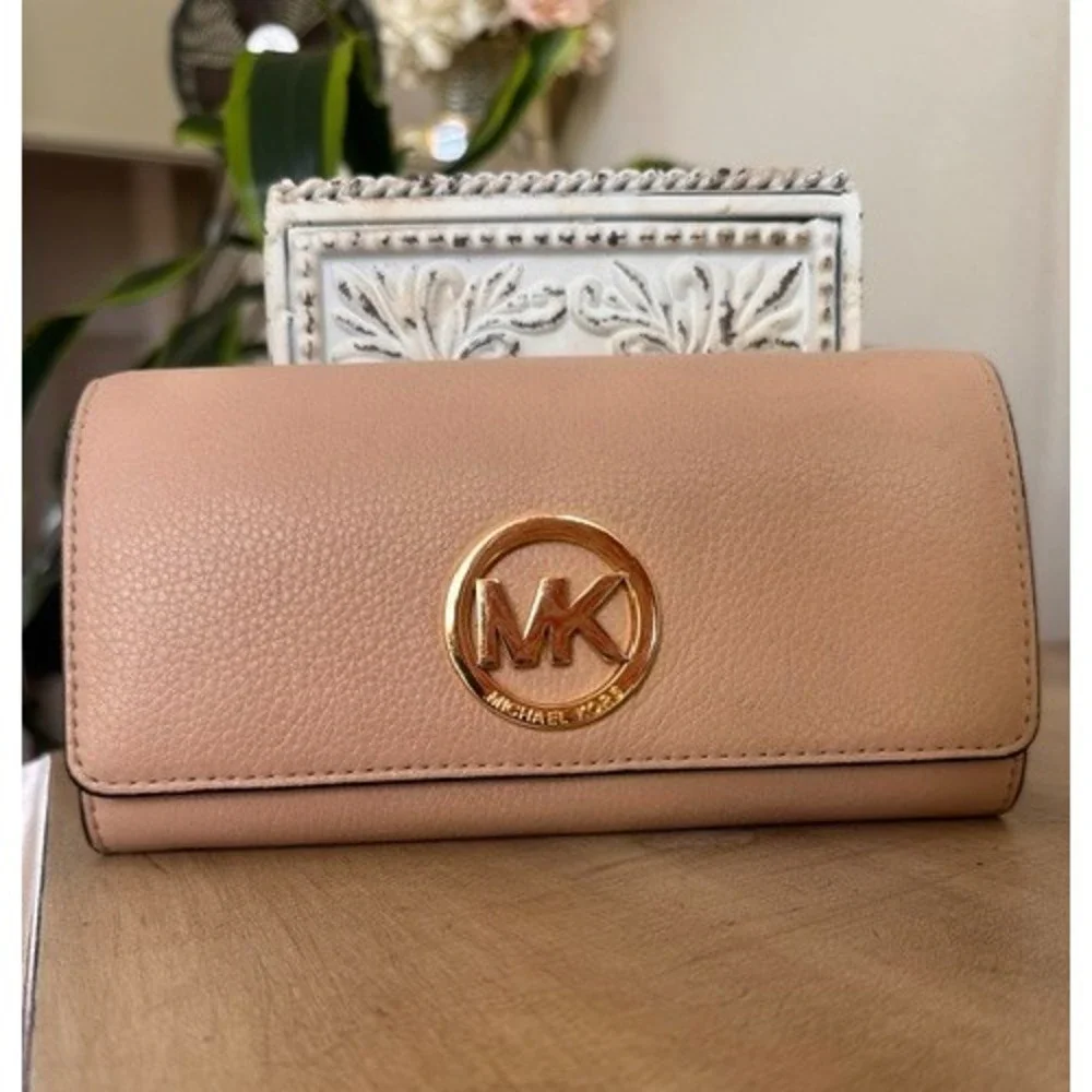 Michael Kors Fulton Flap Continental Light Tan Pebble Leather MK Wallet